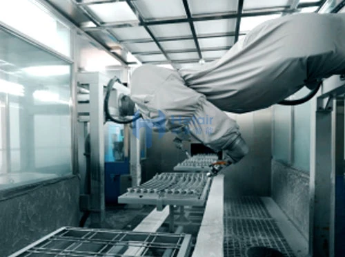 Online Synchronized Tracking Flat Spray for Automotive Interior Parts