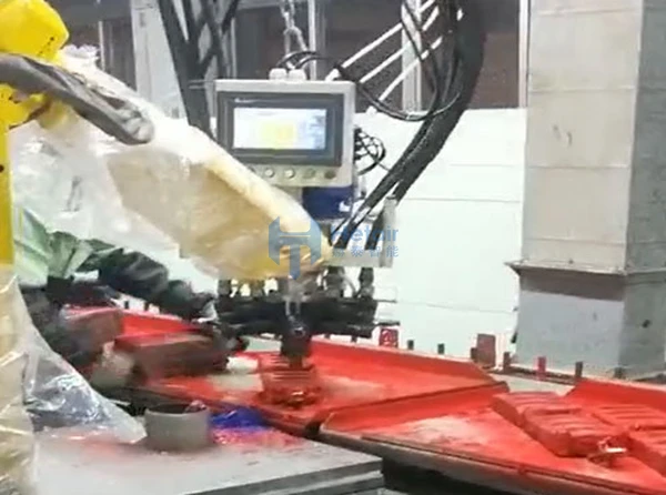 Foaming Toy Spraying